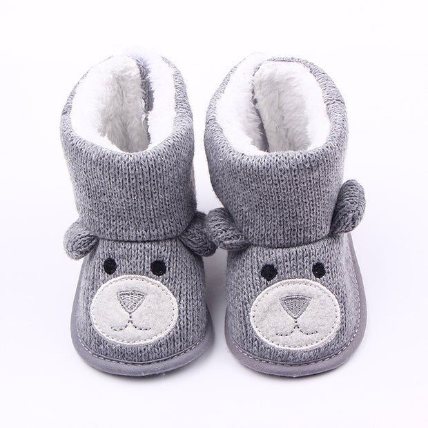 Bear knitting plus baby shoes