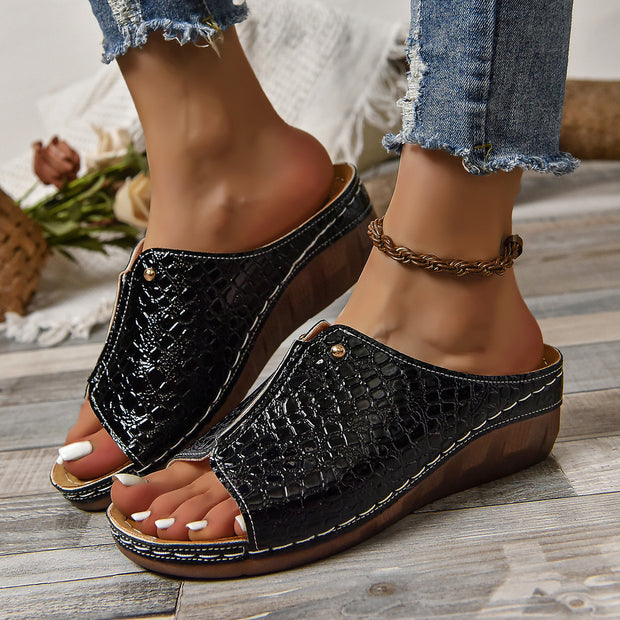 Fashion Crocodile-pattern Wedges Sandals